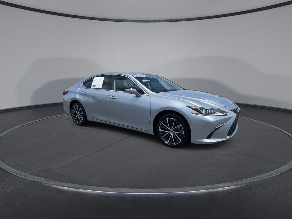 Thumbnail: 2025 Lexus ES - 2