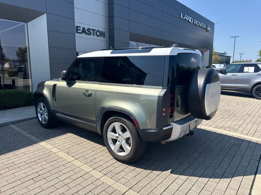 Used 2021 Green Land Rover First Edition image 7