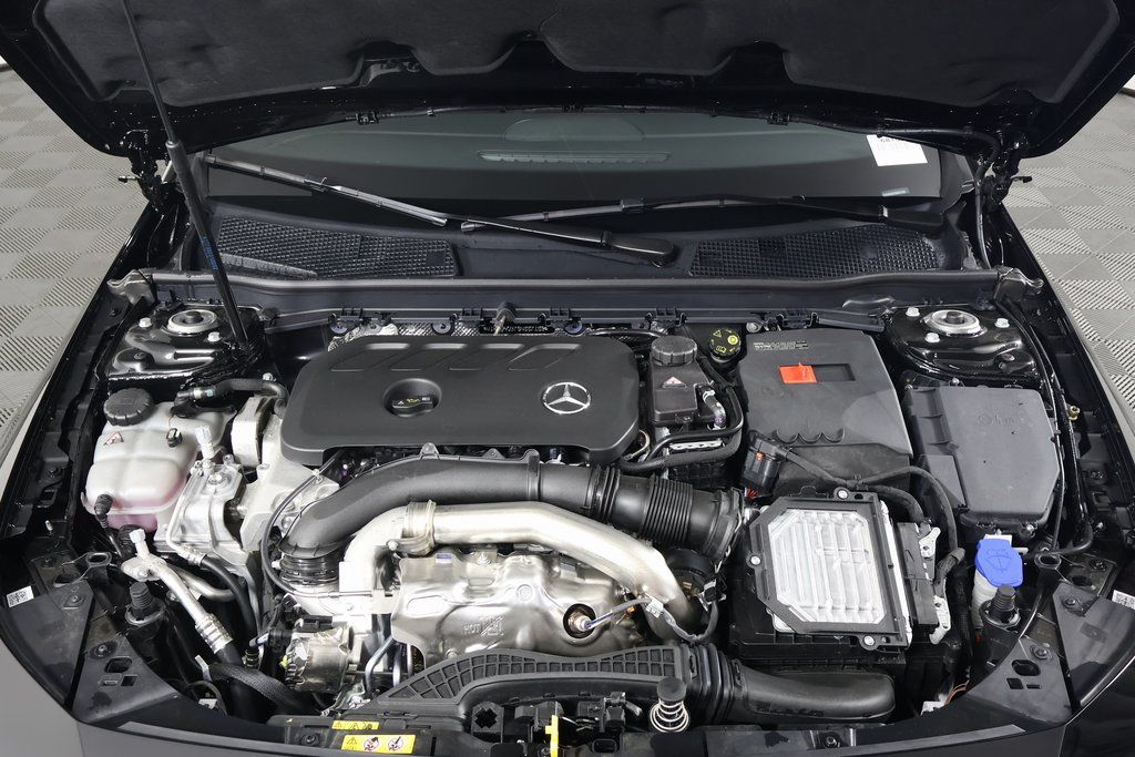2025 Mercedes-Benz CLA 250 9