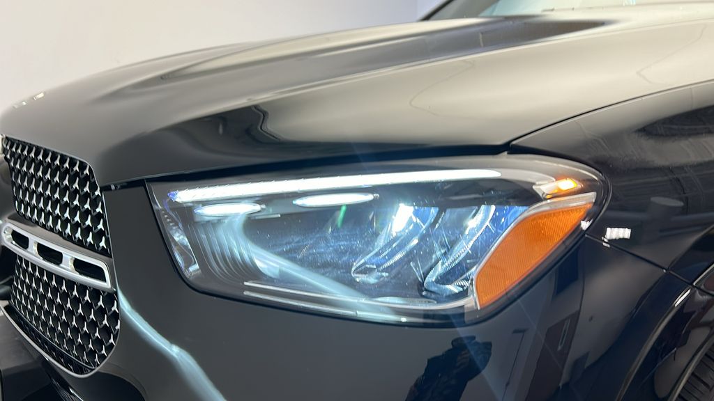2025 Mercedes-Benz GLE 450 9