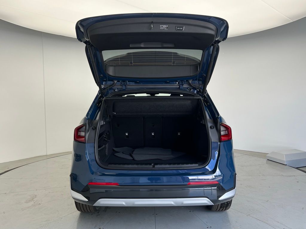 Thumbnail: 2026 BMW X1 - 5