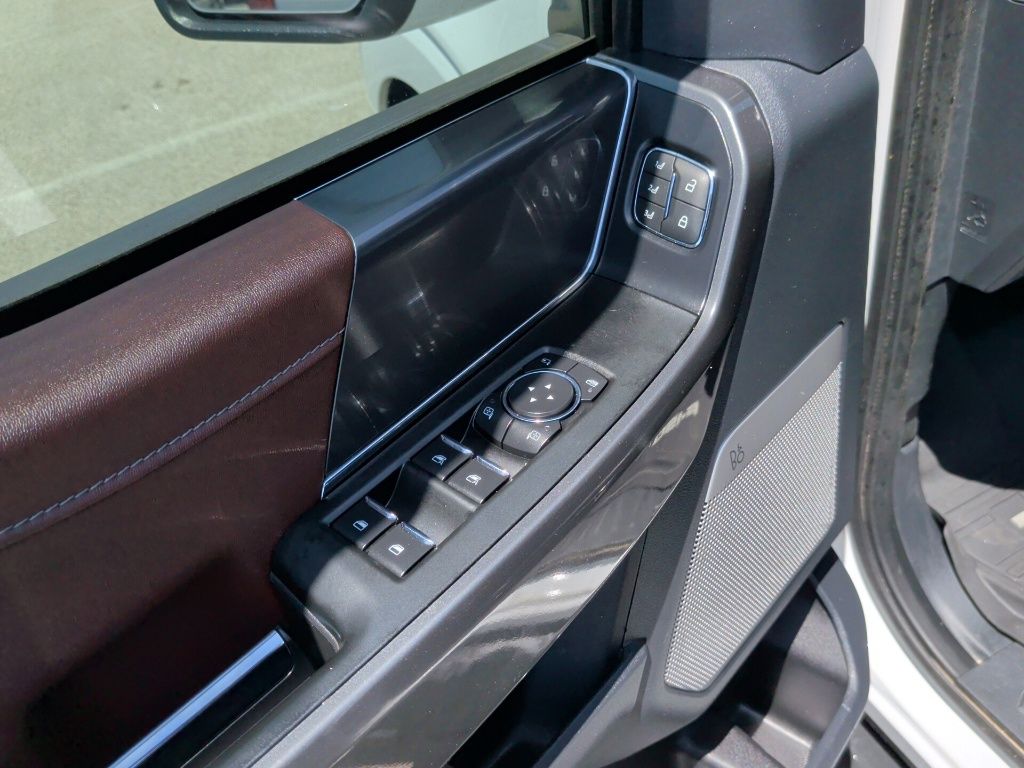 2022 Ford F-150 Lariat - 10