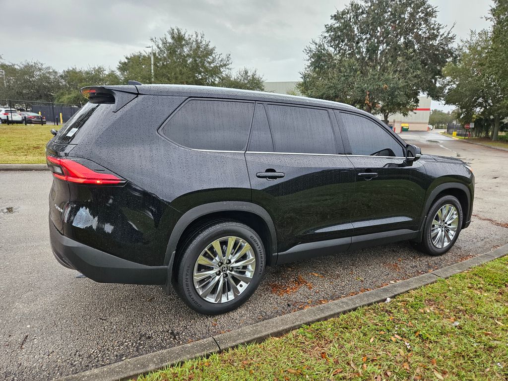 2024 Toyota Grand Highlander Platinum 5