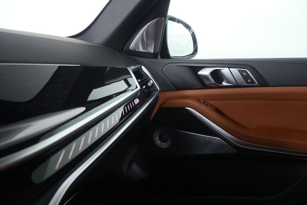 Thumbnail: 2026 BMW X5 - 24