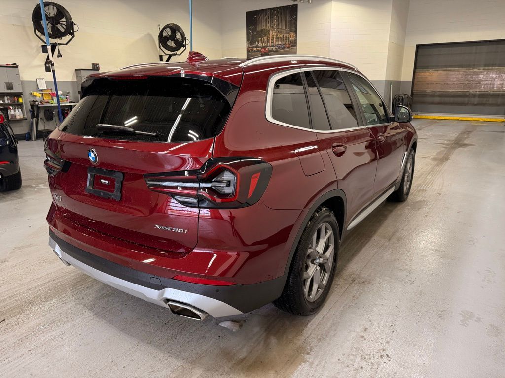 Thumbnail: 2022 BMW X3 - 6