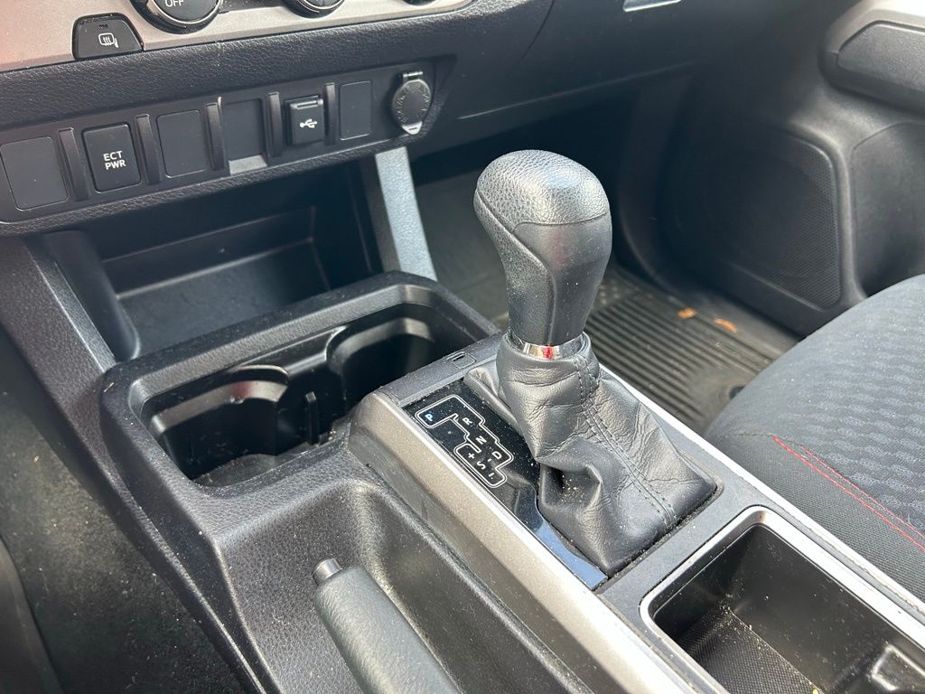 Thumbnail: 2023 Toyota Tacoma - 27