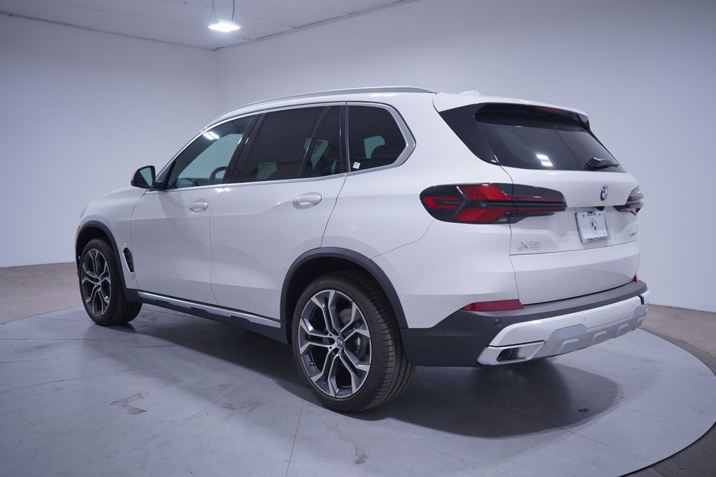 2025 BMW X5 sDrive40i 3