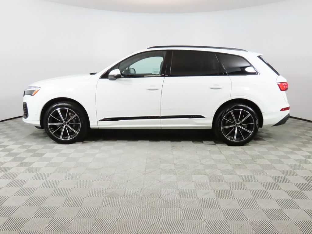 Thumbnail: 2026 Audi Q7 - 2