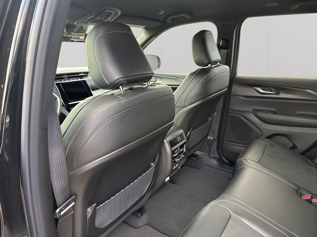 New Car 2025 Jeep Grand Cherokee  For Sale Under $40,000 In Austin, Texas