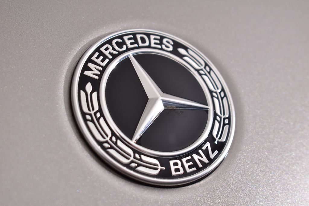 Thumbnail: 2022 Mercedes-Benz GLC - 10