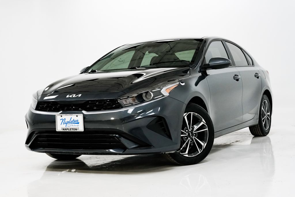 2024 Kia Forte LXS FWD