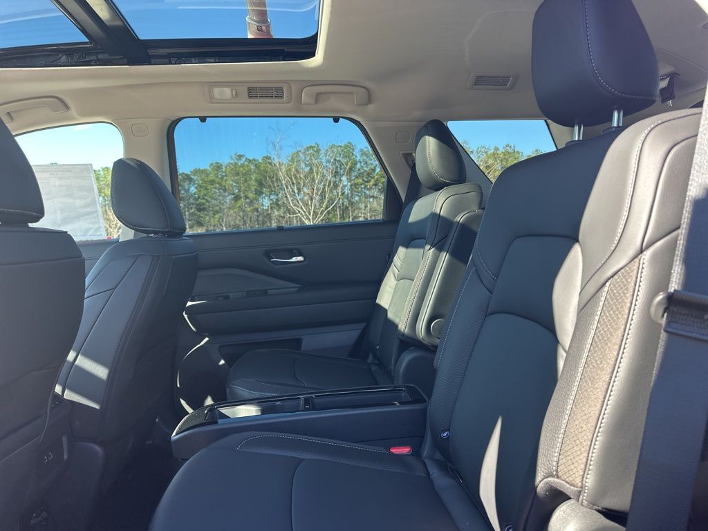 2025 Scarlet Ember Tintcoat Nissan Pathfinder SL FWD SUV