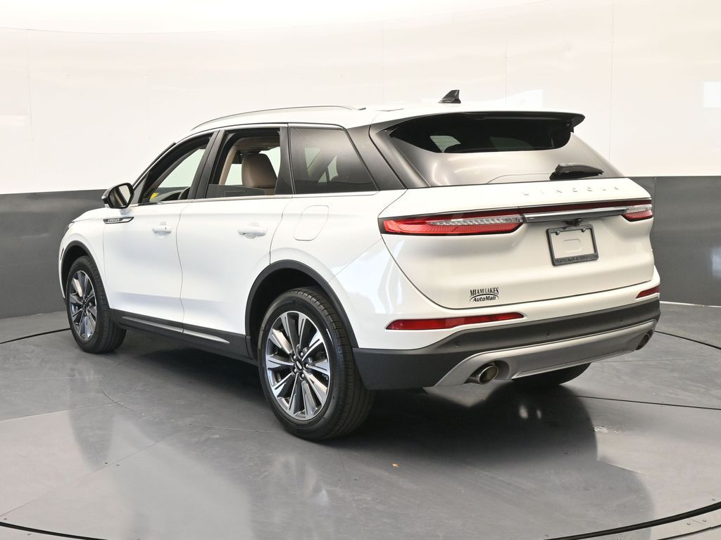 Used 2022 Pristine White Metallic Tri-Coat Lincoln Reserve image 4