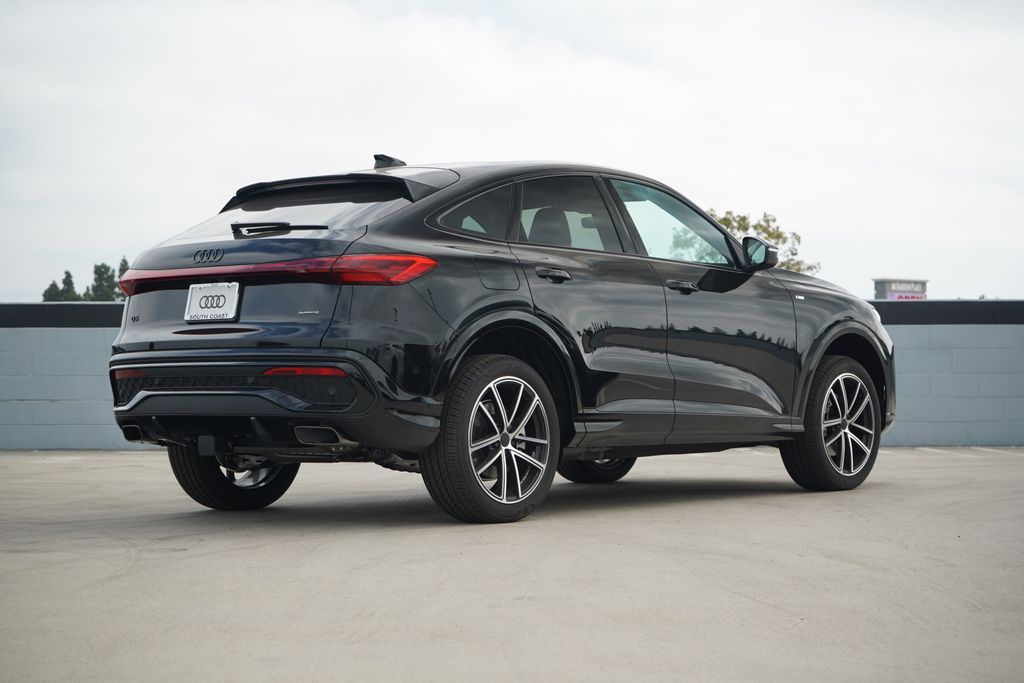 Thumbnail: 2026 Audi Q5 - 3