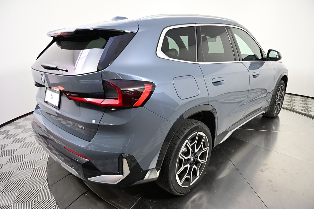 Thumbnail: 2026 BMW X1 - 5