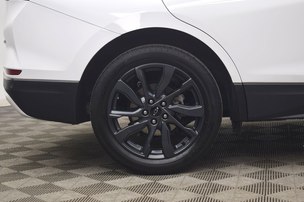 used 2022 Chevrolet Equinox car, priced at $25,000