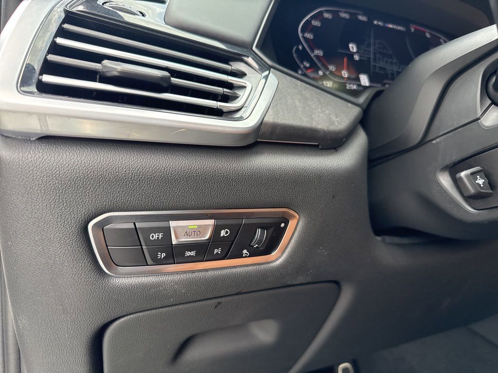 2022 BMW X5 M50i photo