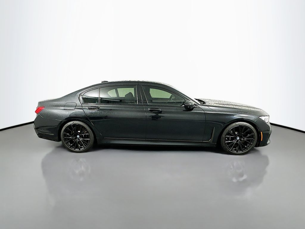 Thumbnail: 2022 BMW 7 Series - 4