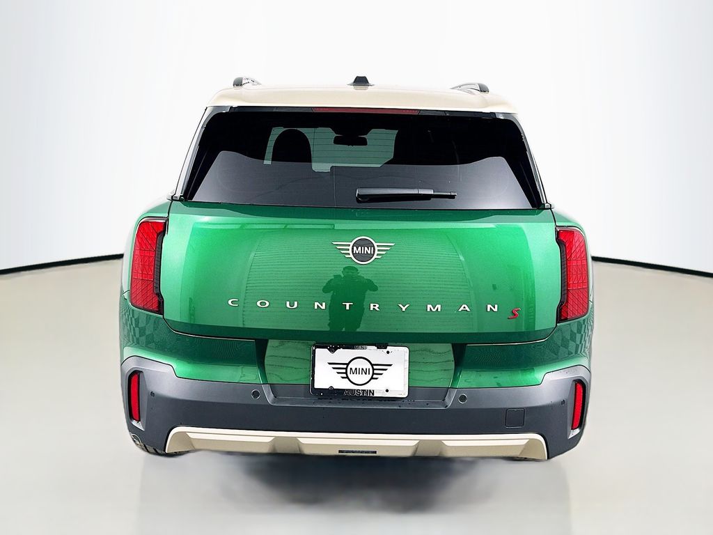 2025 MINI Cooper Countryman Iconic 6