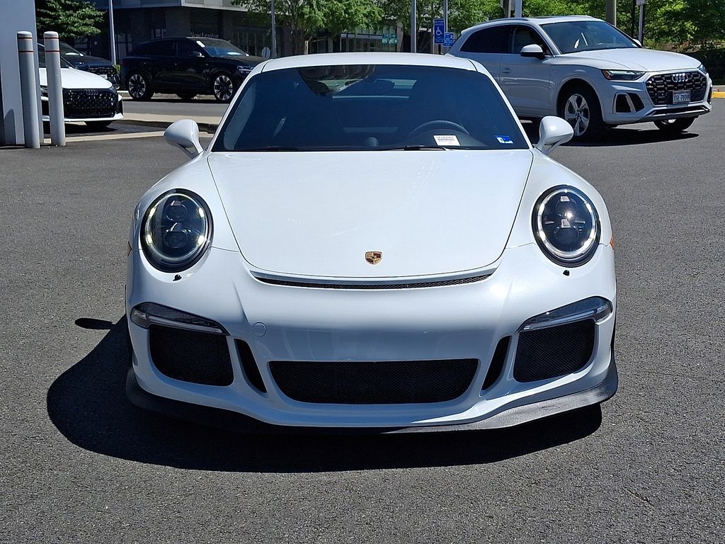 Thumbnail: 2015 Porsche 911 - 2
