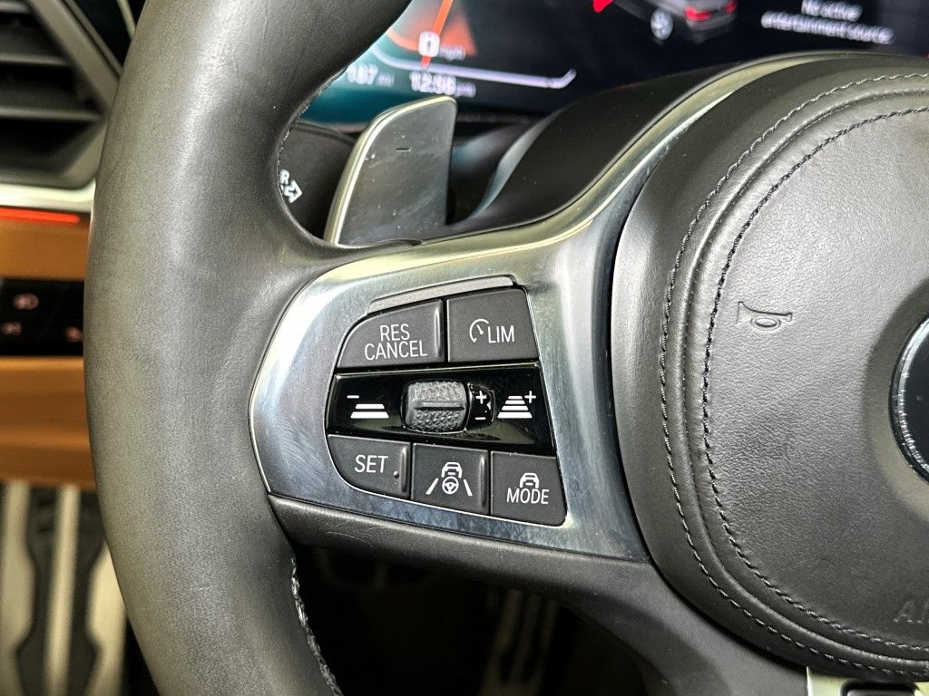 Thumbnail: 2020 BMW 3 Series - 23