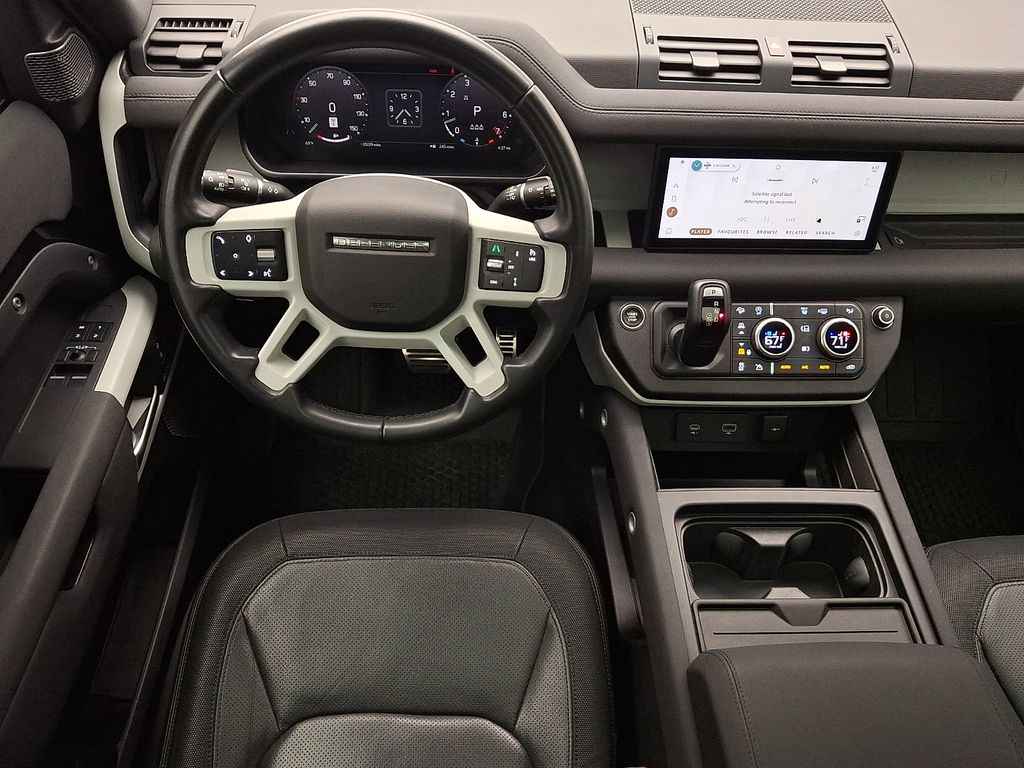 Thumbnail: 2023 Land Rover Defender - 11