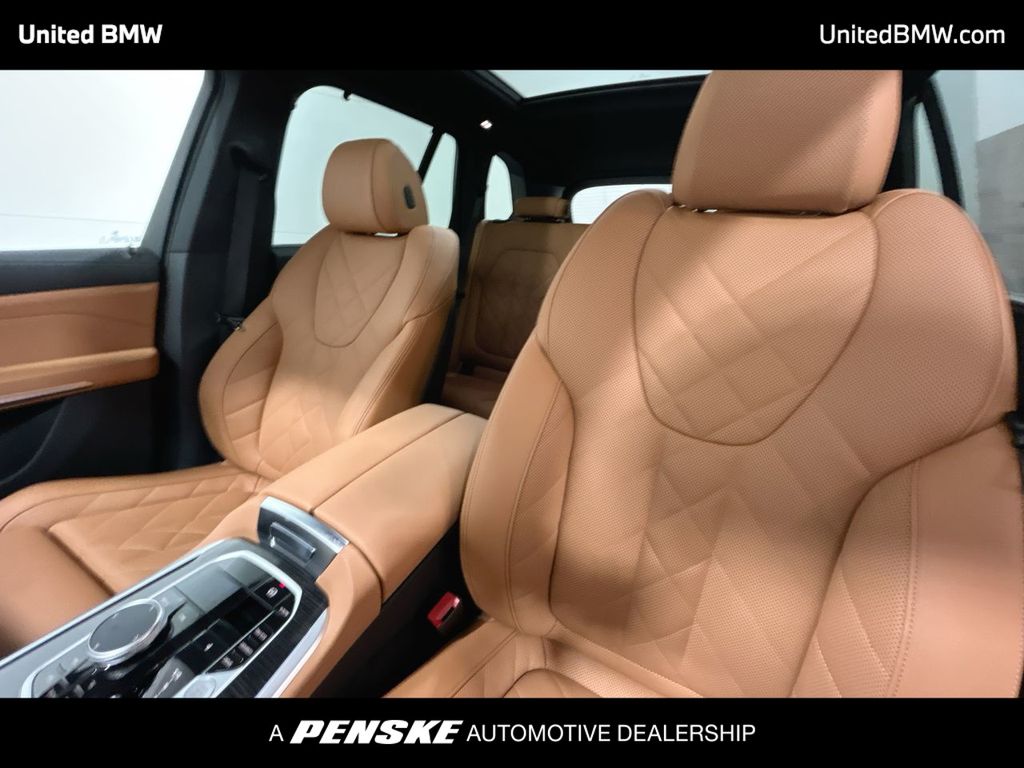 Thumbnail: 2026 BMW X5 - 13