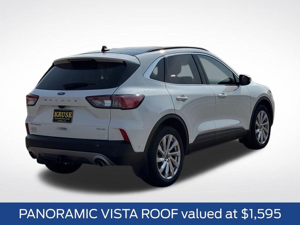 2022 Ford Escape Titanium