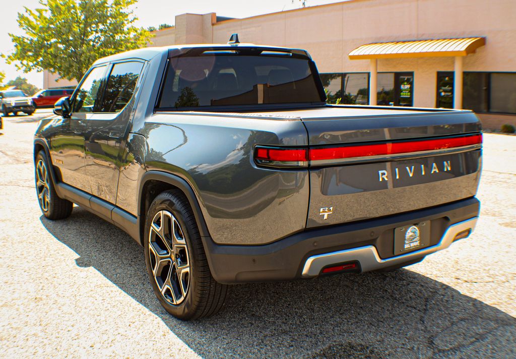 Exterior 6