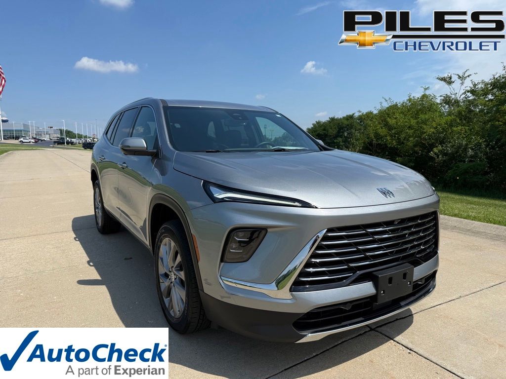Moonstone Gray Metallic 2025 Buick Enclave SUV / Crossover Front-Wheel Drive 8-Speed Automatic
