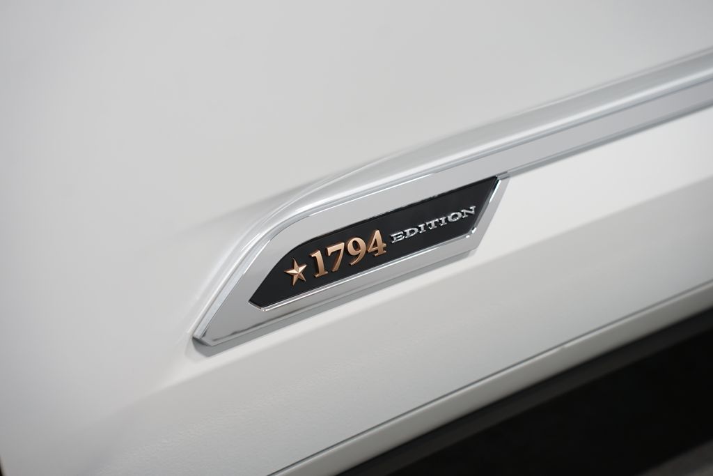 Thumbnail: 2025 Toyota Tundra - 6