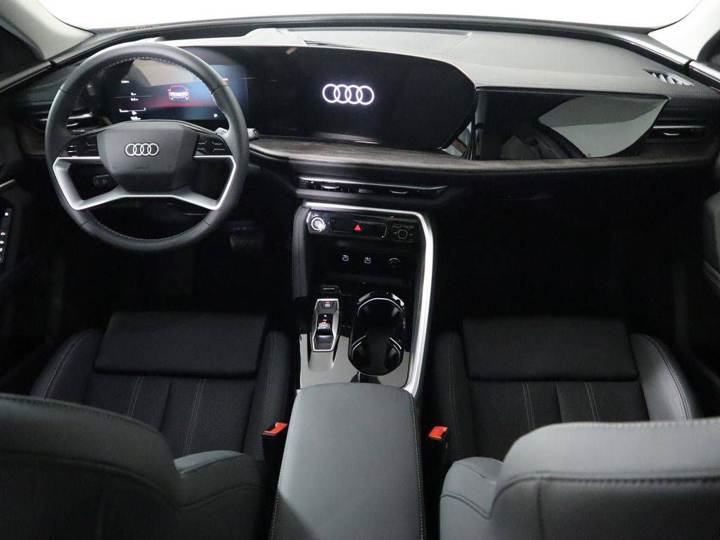 Thumbnail: 2025 Audi Q5 - 14