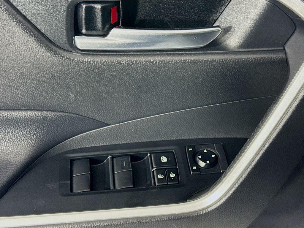 Used Car 2020 Toyota Rav4 Hybrid  Xle For Sale Under $25,000 In Austin, Texas