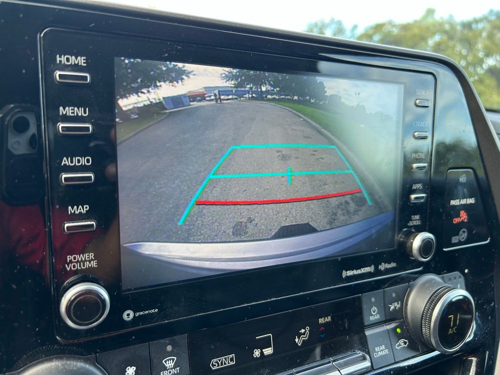 Thumbnail: 2021 Toyota Highlander - 19
