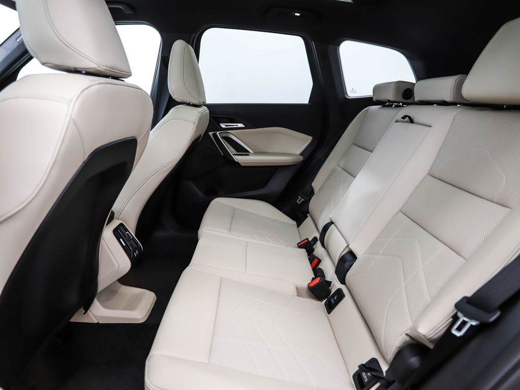 2025 BMW X1 xDrive28i 22