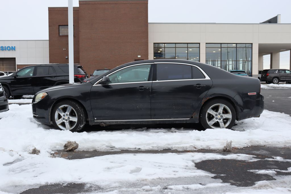 2009 Chevrolet Malibu LT 2