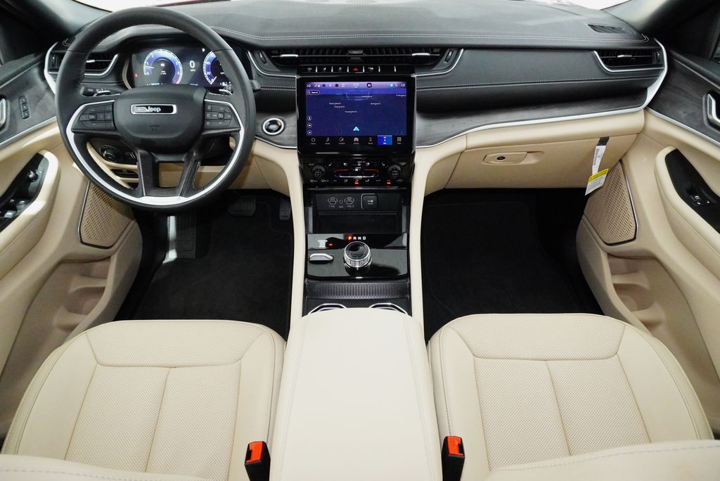 Used Car 2025 Jeep Grand Cherokee  Limited For Sale Under $40,000 In Weatherford, Texas