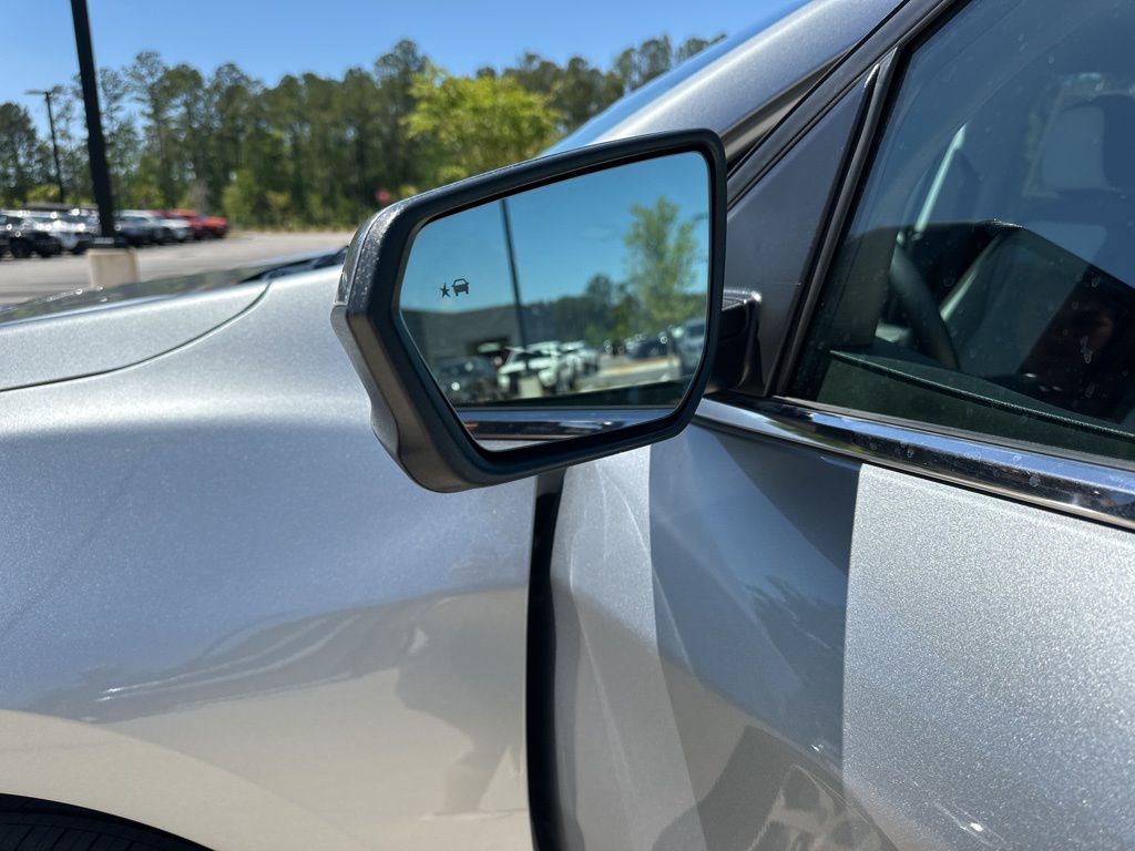 2024 Sterling Gray Metallic Chevrolet Equinox LT FWD SUV