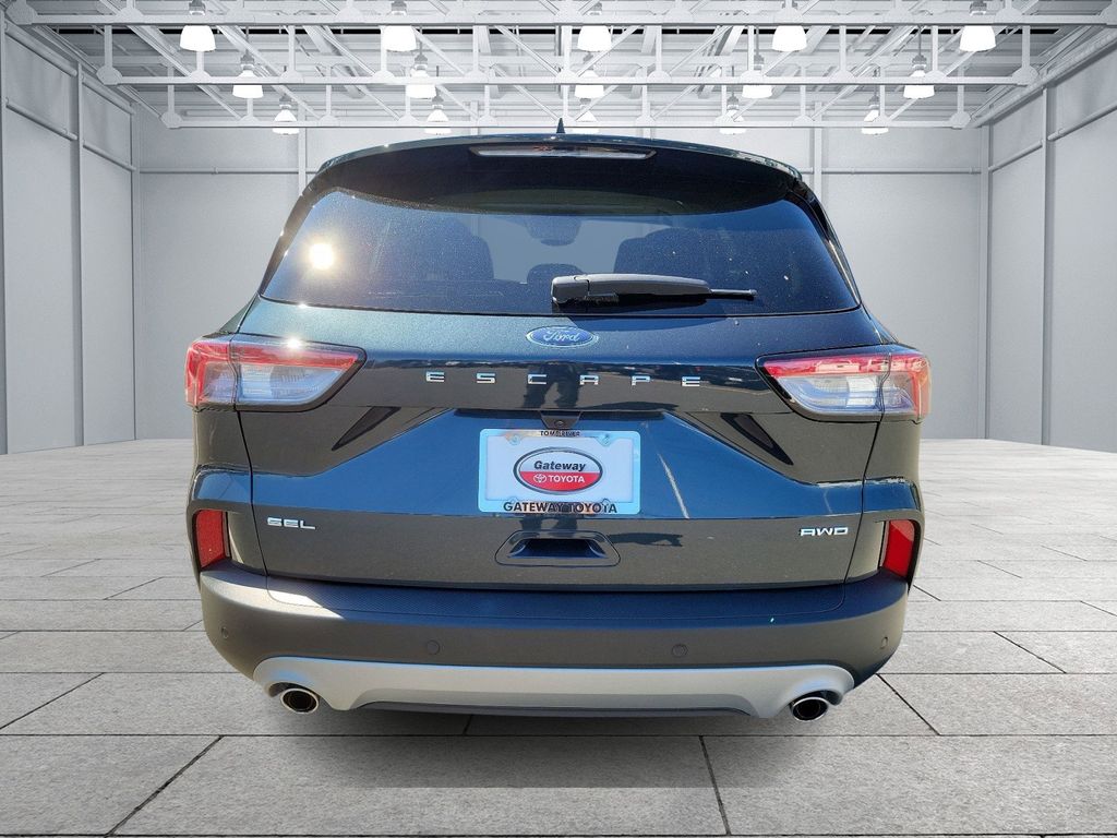 2022 Ford Escape SEL 5