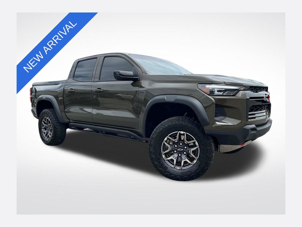 Bronze Metallic 2024 Chevrolet Colorado Pickup Truck Four-Wheel Drive 8-Speed Automatic