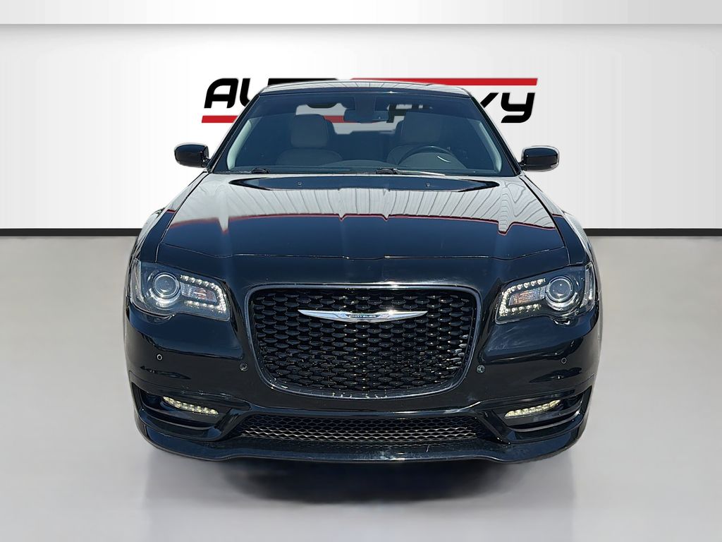 Used 2023 Black Chrysler Touring image 2