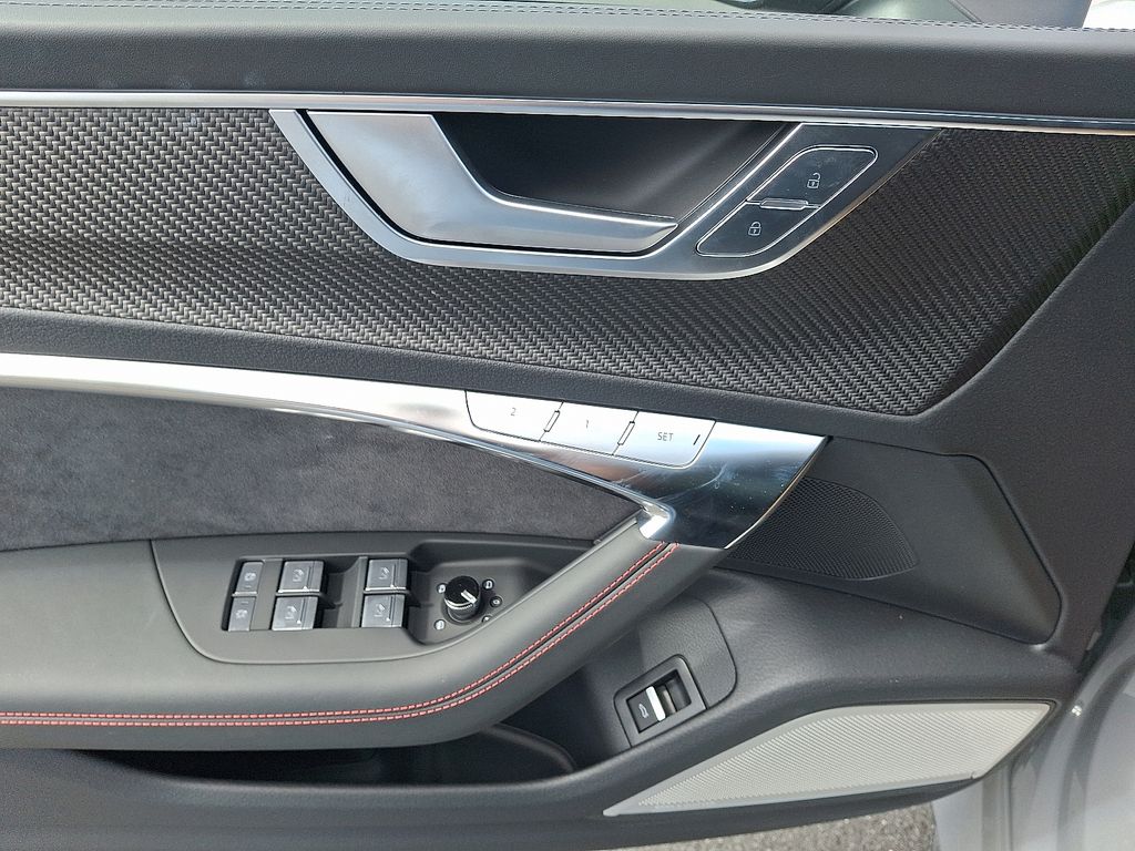 Thumbnail: 2026 Audi RS 7 - 9