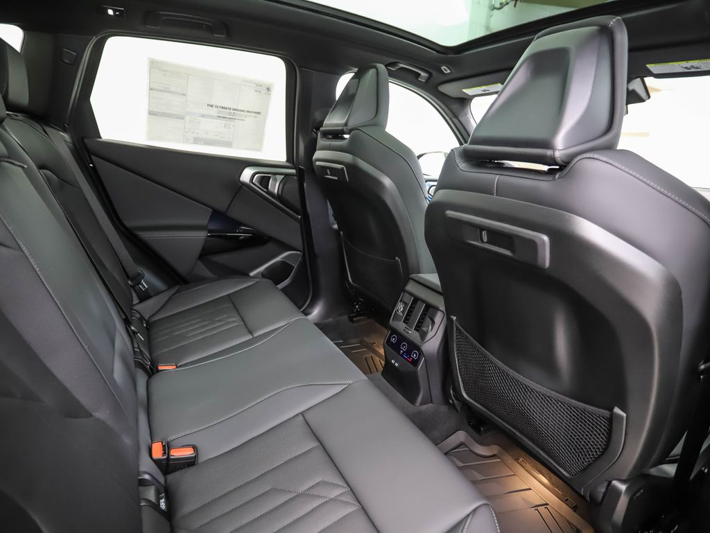 Thumbnail: 2026 BMW X3 - 27