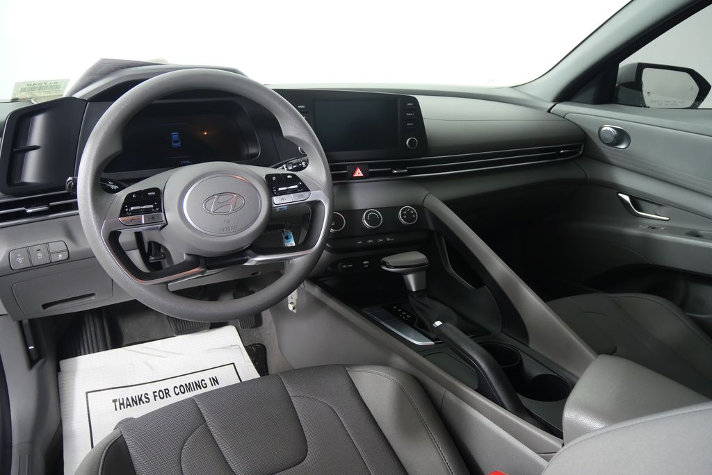 Thumbnail: 2024 Hyundai Elantra - 20
