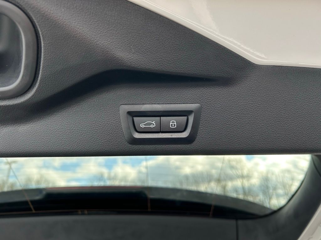 2024 BMW X5 xDrive50e 22