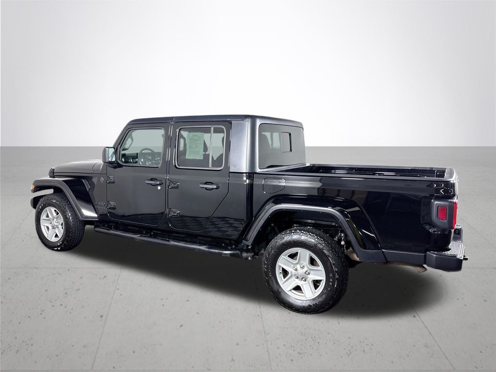 2022 Jeep Gladiator Sport