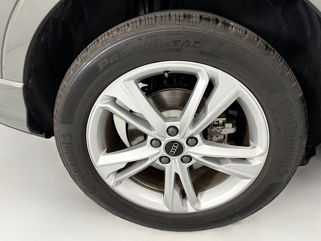 Thumbnail: 2023 Audi Q3 - 31