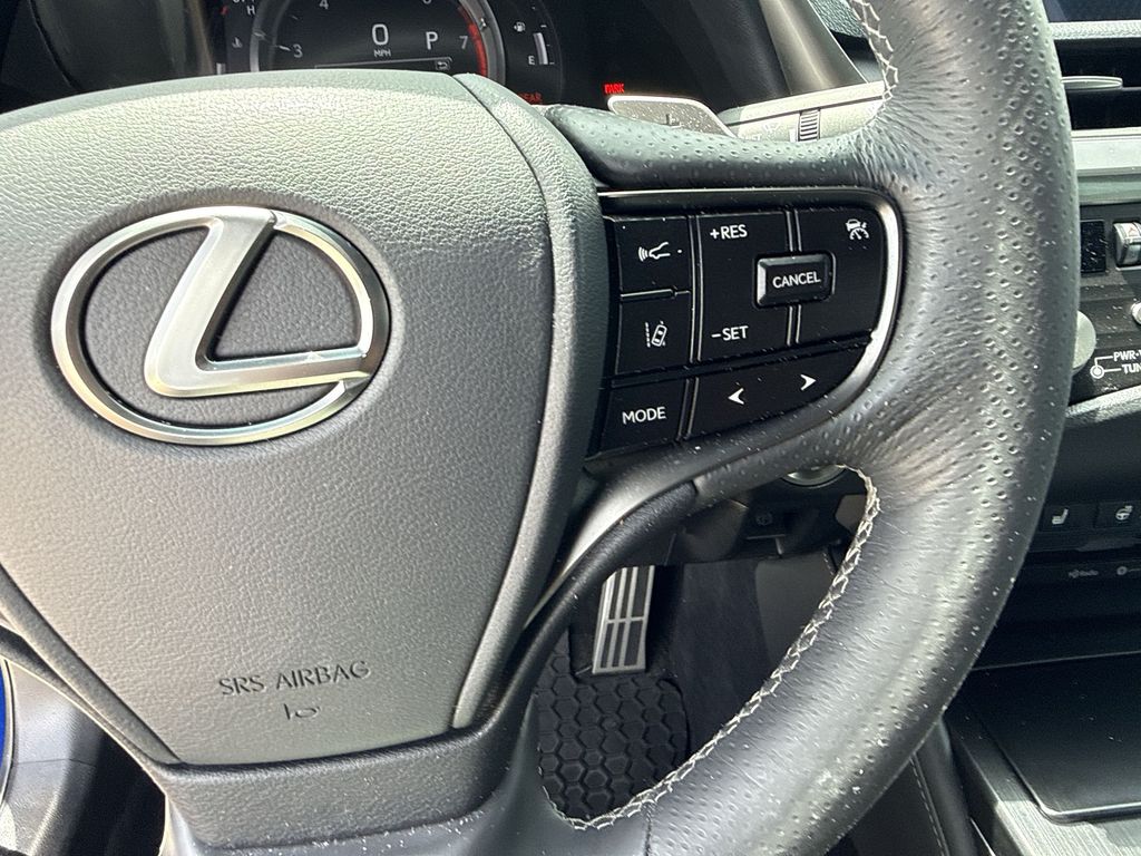 Thumbnail: 2021 Lexus ES - 27