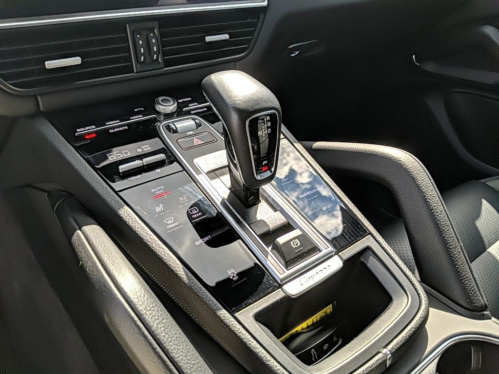 2019 Porsche Cayenne Base 25