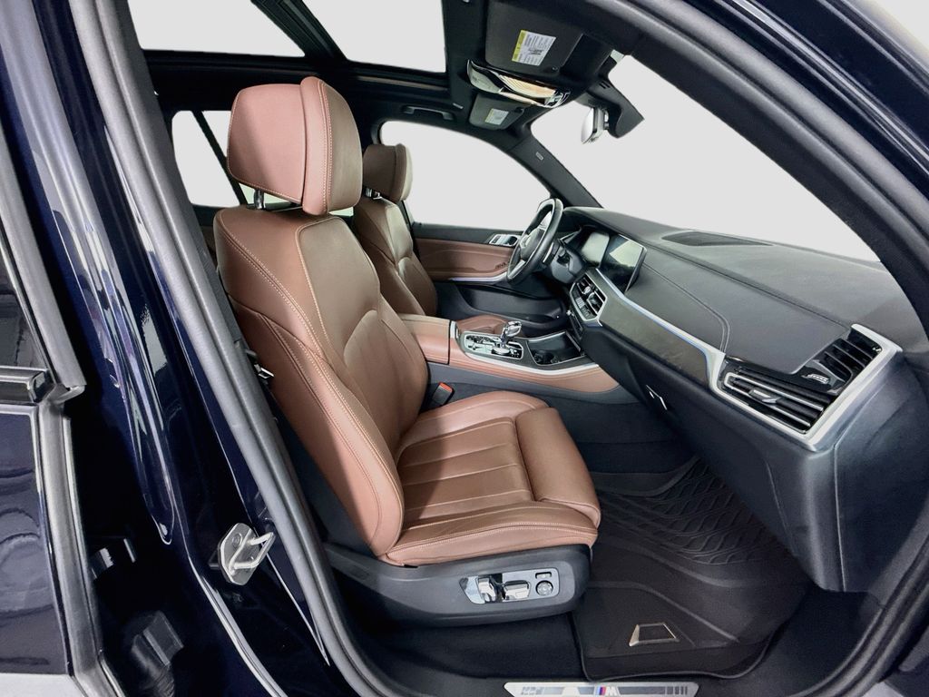 Thumbnail: 2021 BMW X5 - 20